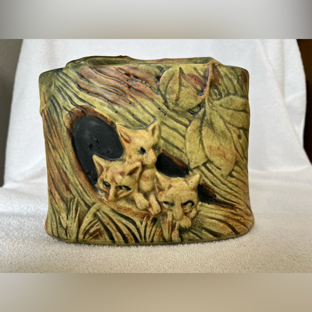 Vintage Weller Pottery Vase/Flower Frog Branches 3 Foxes In Log, Woodcraft